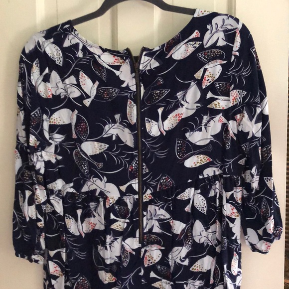 Size Medium Old Navy dress - Picture 2 of 2